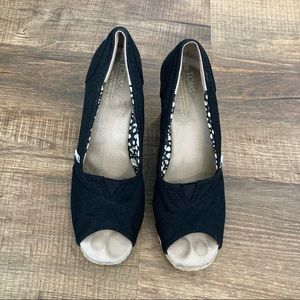 Tom’s Sz8.5 black peep-toe wedges 3” heel shoes